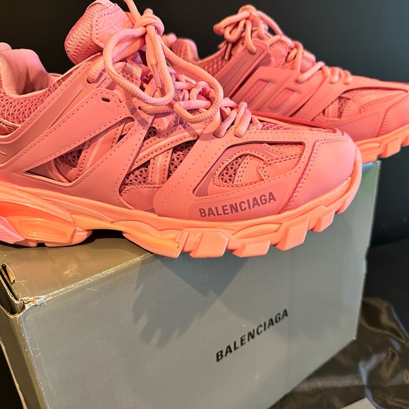 Balenciaga Triple S Clear Sole Royal/Jada Pink | Color: Pink | Size: C 40| - Picture 4 of 11